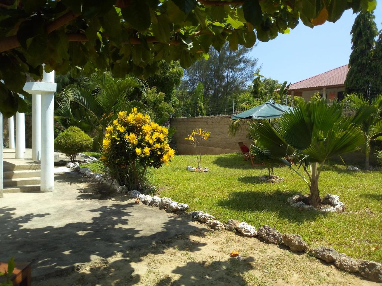 Sea Breeze Villas Kenya Diani Beach Zewnętrze zdjęcie